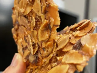 Suzanne's Cake & Pastry