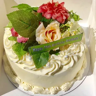 Vanilla cake with buttercream frosting