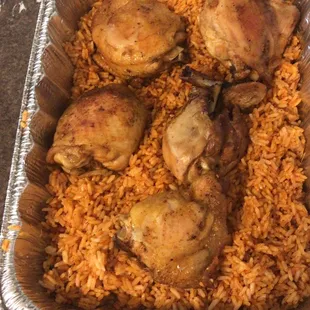 Jollof rice with chicken (pan)