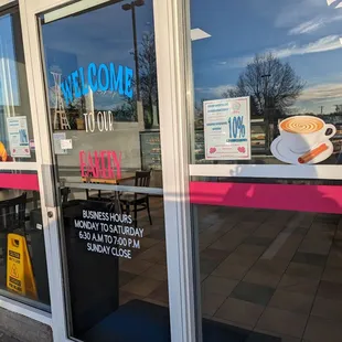 Entrance and business hours