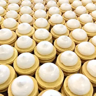 Lemon Macaron