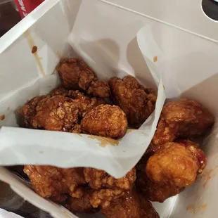 Sweet chili and spicy boneless wings