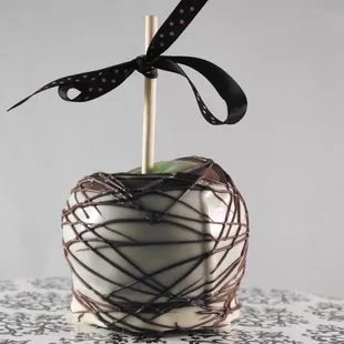 a chocolate covered apple