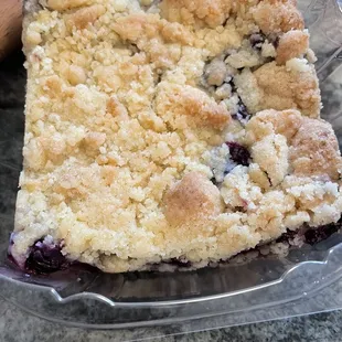 This Blueberry Crumble is legit!