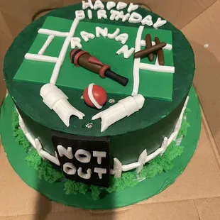 a birthday cake for a tennis player