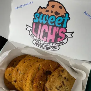 Chocolate chip, guava white chocolate chip, white chocolate chip, Oreo stuffed chocolate chip