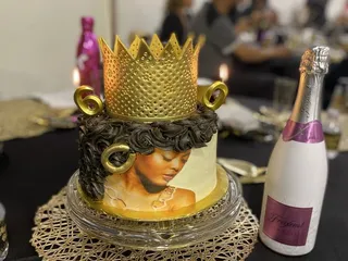 Kookie’s Cakes Shakes Gifts