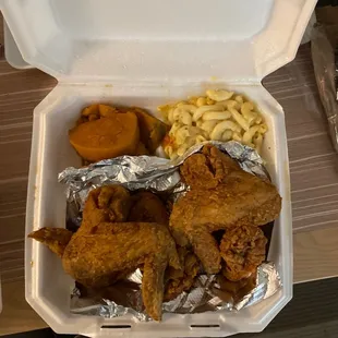 (4) wings, sweet potatoes, and mac &amp; cheese.