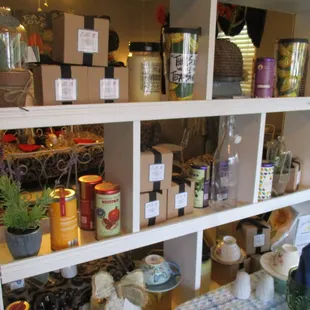 looking from the porch into the front diningroom