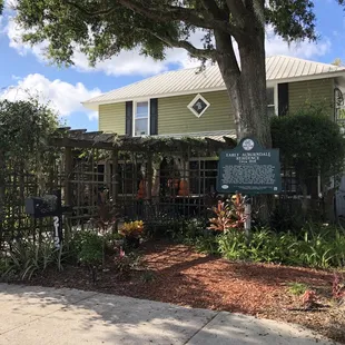 Front of Sweet Magnolias