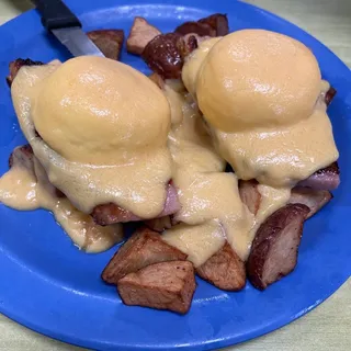 Mama's Eggs Benedict