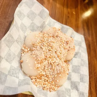 #710 Glutinous Rice Ball with Crushed Peanuts