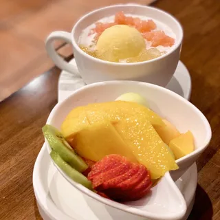 #29 Pomelo, Sago in Coconut Juice