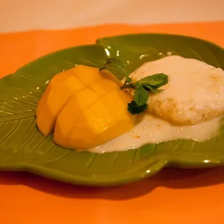 Fresh Mango with Sticky Rice