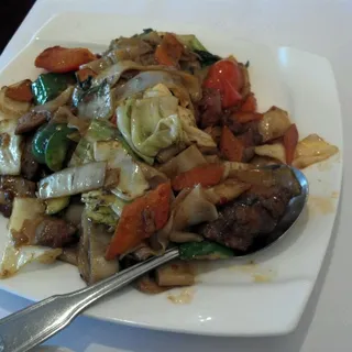 Pad Kee Mao Noodle