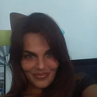 Debbie G.