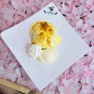 Creme brûlée soufflé pancake.