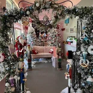 Christmas theme! Very pretty!