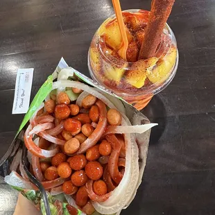 Tostilocos &amp; mangonada