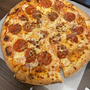 Pepperoni pizza