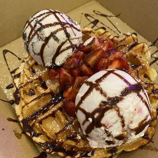 Caramel Mochi Waffle with 2 Scoop of Ice Cream