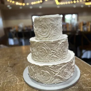 Buttercream ribbon