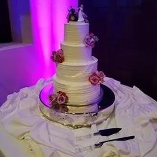 Elegant 4 Tier Wedding Cake
