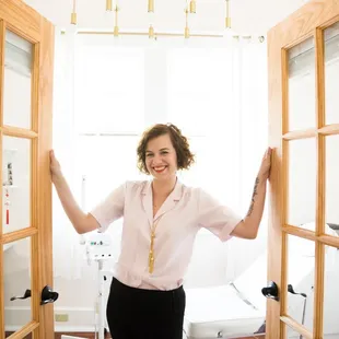 Elizabeth Carr | Esthetician