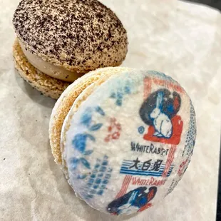 White Rabbit Macaron