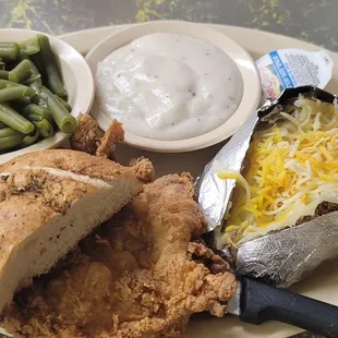 Chicken fried steak dinner. Excellent and tender.