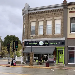 4 S Main Street Mayville WI