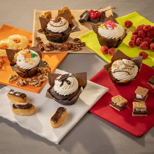 Cupcakes are a handful of happiness! Choose from our gourmet-filled cupcakes, traditional 4-packs, or keto cupcakes.