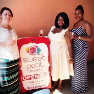 We attended Cupcake Class!