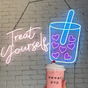 Strawberry milk tea