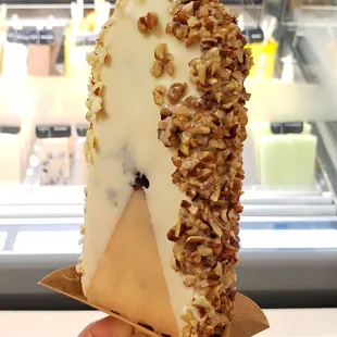 Brownie Gelato dipped in White Chocolate with Almonds &amp; Pecans: MADE IN YOUR HONOR
