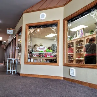 Storefront for Sweet P's