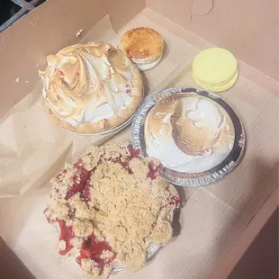 Vegan Strawberry Rhubarb Pie