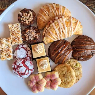Petit Treat Box Selections
