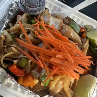 Drunken noodle chicken