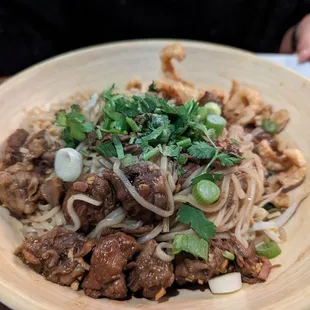 Dry beef noodles