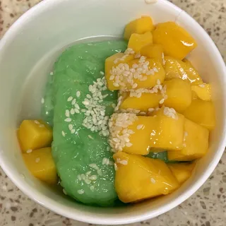 Pandan Coconut Sweet Rice with Mango