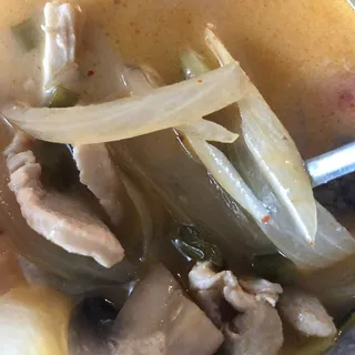 Tom Kha