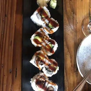 unagi avocado roll