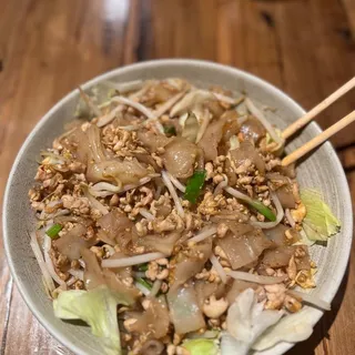 Noodles Kua Gai Dinner