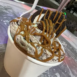 Oreo &amp; brownie with caramel drizzled