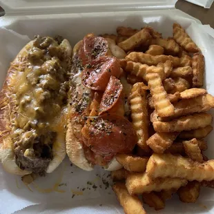 Speciality dog combo any 3 toppings can&apos;t beat it best hot dogs in the area without a doubt