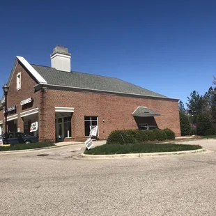 Drive-thru on the side of the building