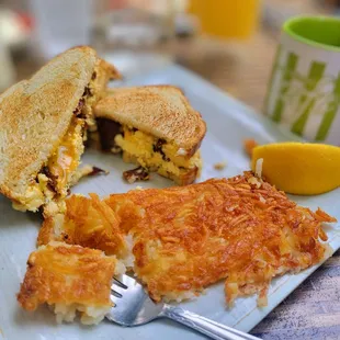 Breakfast sandwich and crispy hashbrowns