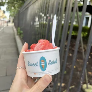 vegan ponchatoula - sooo refreshing and a perfect fresh strawberry flavor