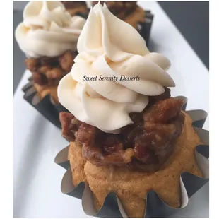 Sweet potato pecan pie cupcakes